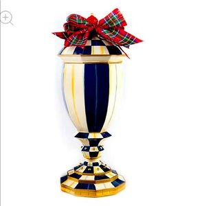 Beautiful lidded urn by Mackenzie.